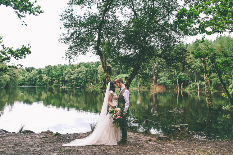 Rustic Woodland Birds Outdoorsy Wedding http://www.emmaboileau.co.uk/