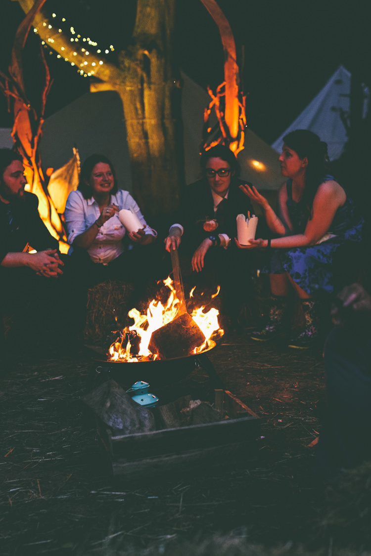 Rustic Woodland Birds Outdoorsy Wedding http://www.emmaboileau.co.uk/