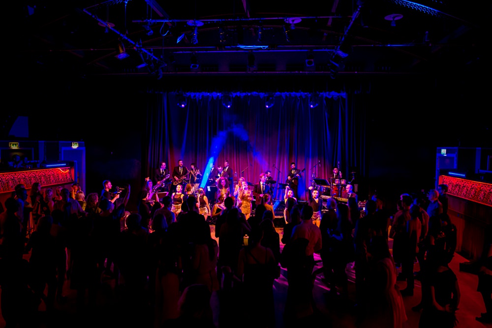 Down For The Count UK Wedding Band Entertainment Supplier Directory