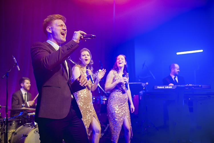 Down For The Count UK Wedding Band Entertainment Supplier Directory