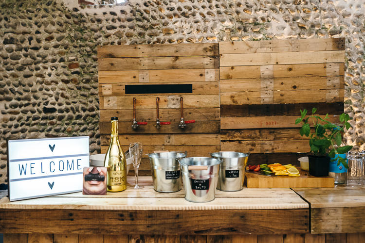 DIY Wooden Rustic Bar Gorgeous Home Made Pink Gold Barn Wedding http://www.bethmoseleyphotography.co.uk/