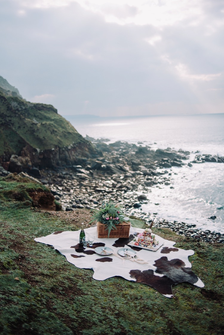 Bohemian Styled Vow Renewal https://libertypearlphotography.com/