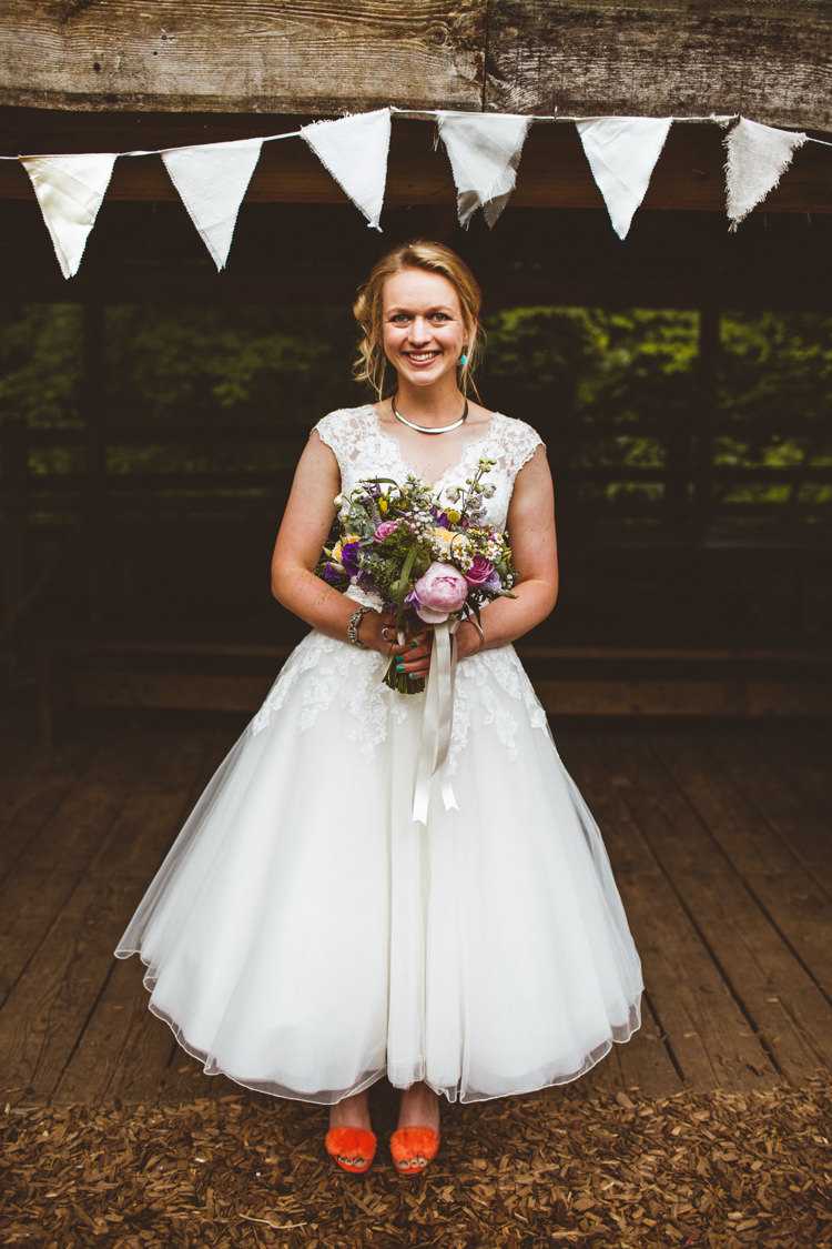 1950s Short Tea Length Dress Gown Bride Bridal Justin Alexander Lace Pretty DIY Outdoor Village Hall Wedding https://photography34.co.uk/