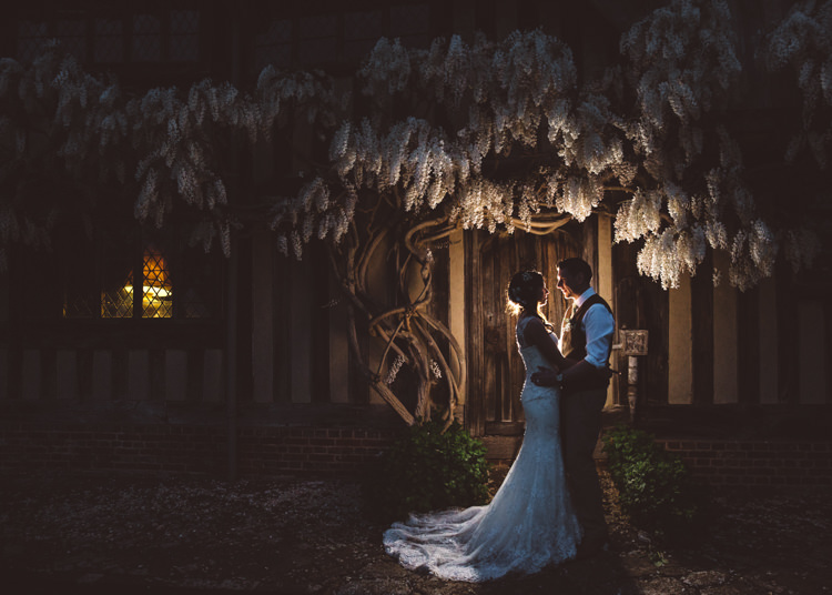 Natural Woodland Hessian Lace Wedding http://holliecarlinphotography.com/