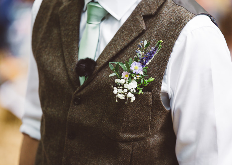 Buttonhole Groom Purple White Natural Woodland Hessian Lace Wedding http://holliecarlinphotography.com/