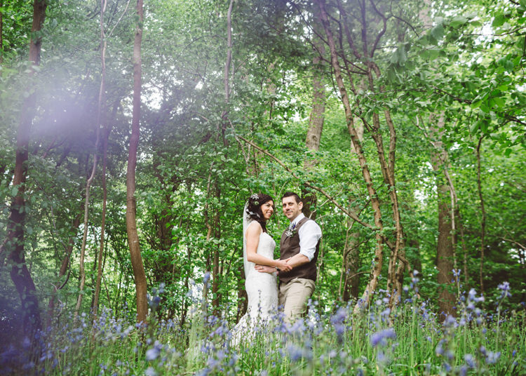 Natural Woodland Hessian Lace Wedding http://holliecarlinphotography.com/