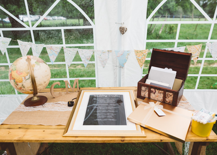 Natural Woodland Hessian Lace Wedding http://holliecarlinphotography.com/