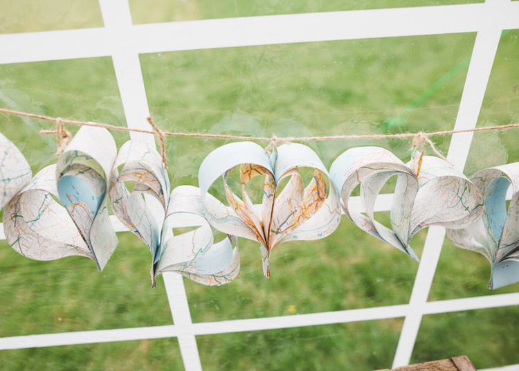 Natural Woodland Hessian Lace Wedding http://holliecarlinphotography.com/