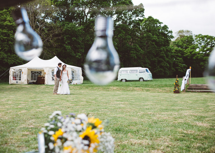 Natural Woodland Hessian Lace Wedding http://holliecarlinphotography.com/