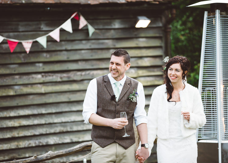 Natural Woodland Hessian Lace Wedding http://holliecarlinphotography.com/