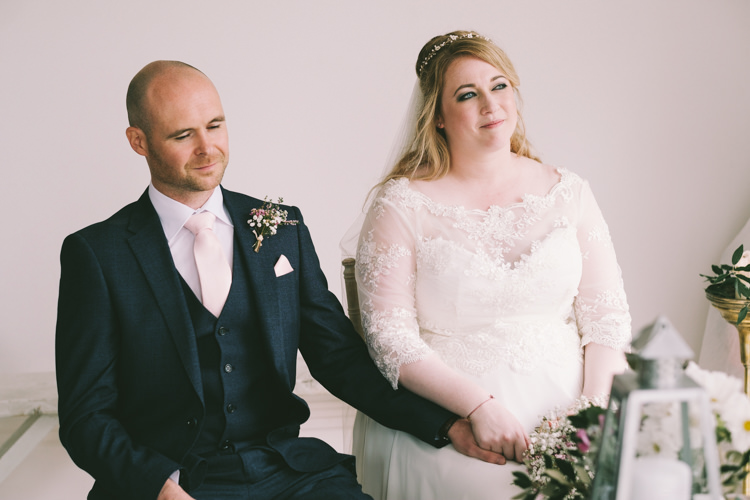 Pretty Light Pink Country House Wedding http://jonathanryderphotography.com/