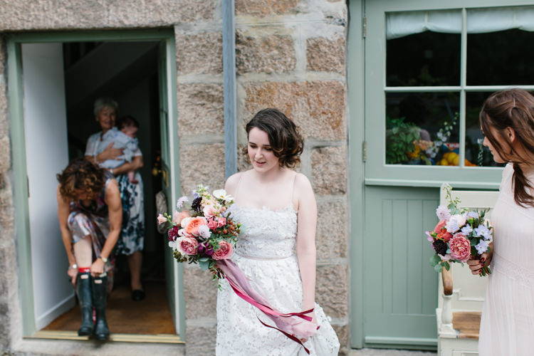 Intimate Indie Woodland Wedding http://www.caroweiss.com/