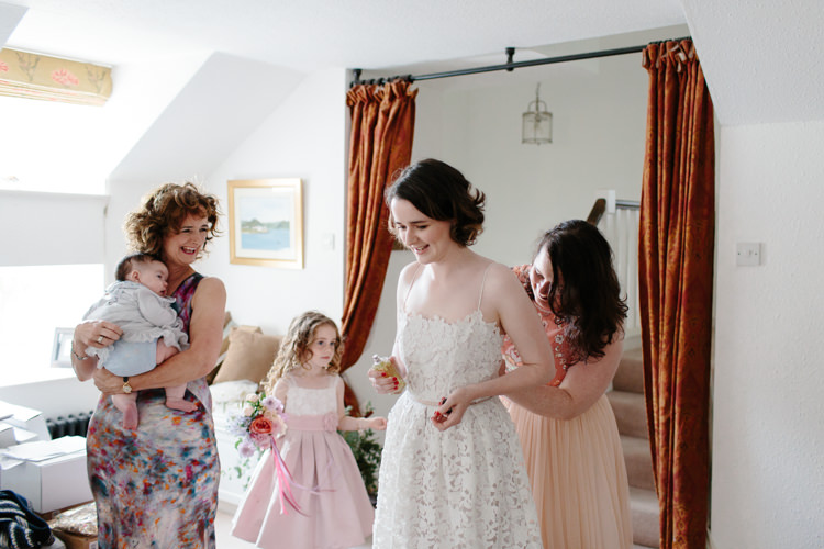 Intimate Indie Woodland Wedding http://www.caroweiss.com/