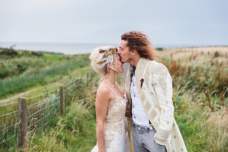 Wild Artistic Ethereal Wedding http://sarahannweddings.com/
