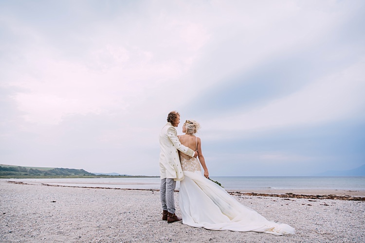 Wild Artistic Ethereal Wedding http://sarahannweddings.com/