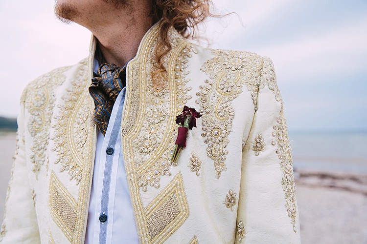 Wild Artistic Ethereal Wedding http://sarahannweddings.com/