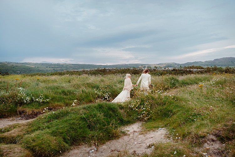 Wild Artistic Ethereal Wedding http://sarahannweddings.com/