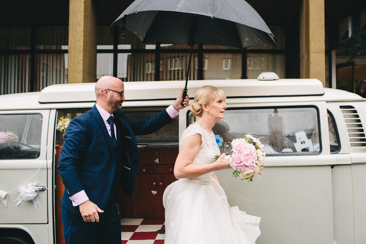 Relaxed Country Garden Party Wedding http://www.jessicaoshaughnessy.co.uk/