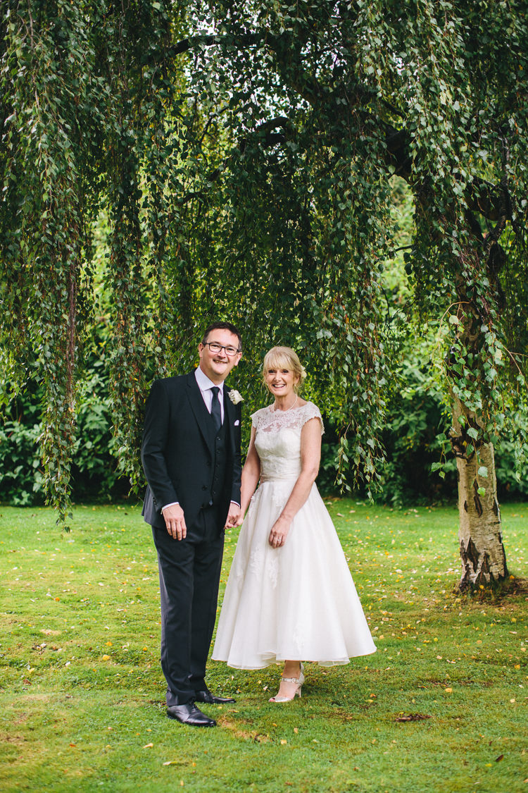 Relaxed Country Garden Party Wedding http://www.jessicaoshaughnessy.co.uk/