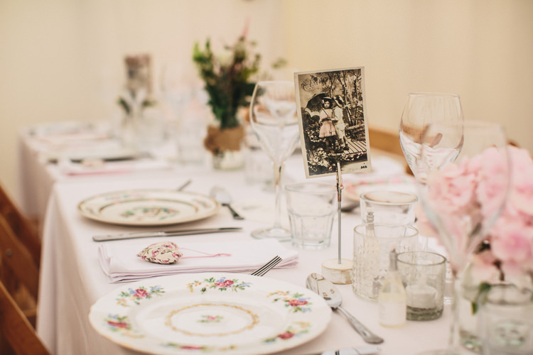 Relaxed Country Garden Party Wedding http://www.jessicaoshaughnessy.co.uk/
