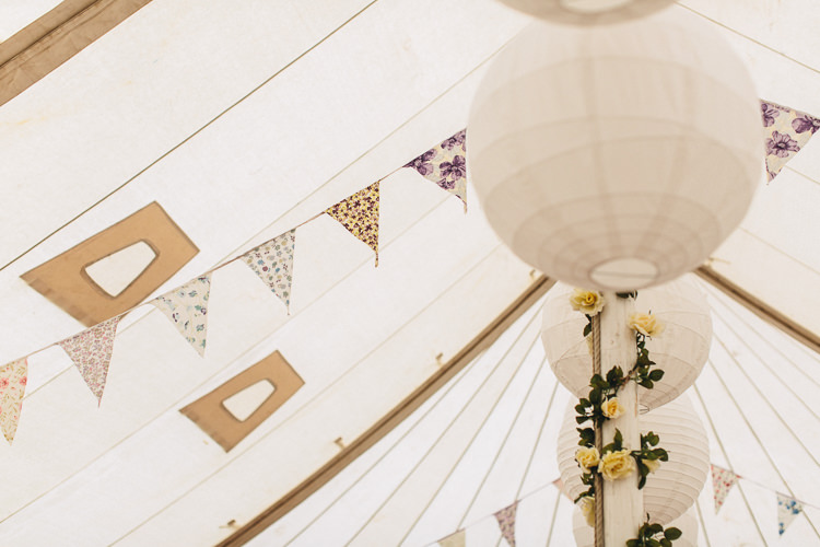 Relaxed Country Garden Party Wedding http://www.jessicaoshaughnessy.co.uk/