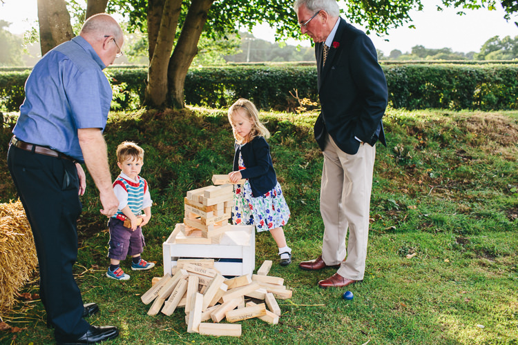 Relaxed Country Garden Party Wedding http://www.jessicaoshaughnessy.co.uk/