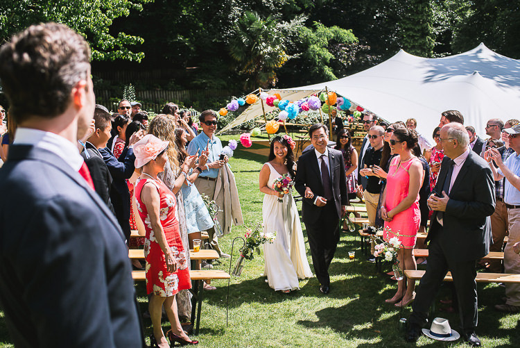 Relaxed Outdoor City Park Festival Wedding http://kristianlevenphotography.co.uk/