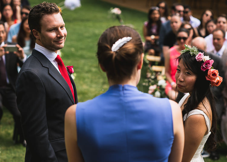 Relaxed Outdoor City Park Festival Wedding http://kristianlevenphotography.co.uk/