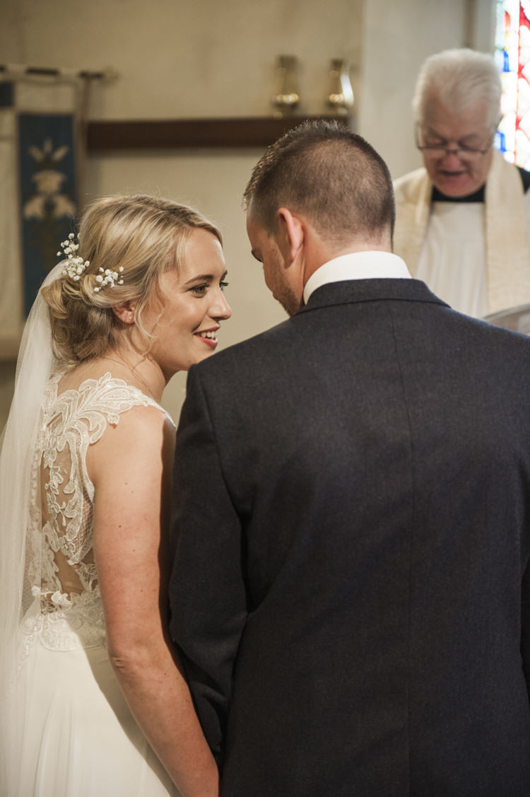 Whimsical Summery Lilac Wedding http://eleanorjaneweddings.co.uk/