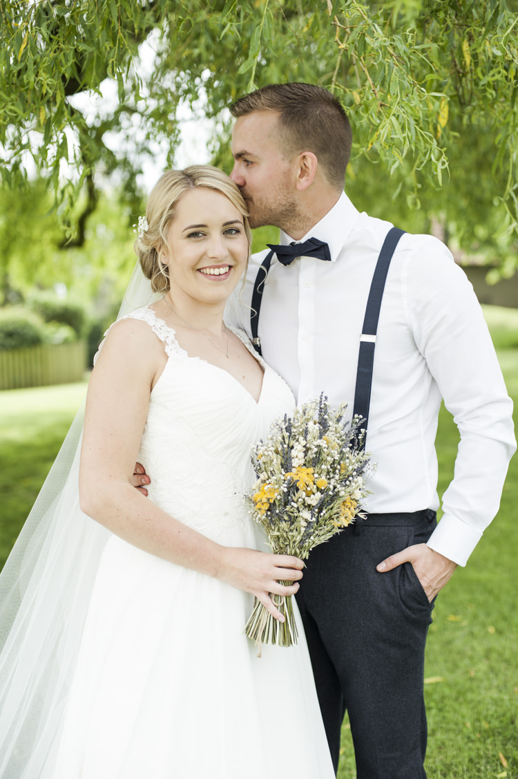 Whimsical Summery Lilac Wedding http://eleanorjaneweddings.co.uk/