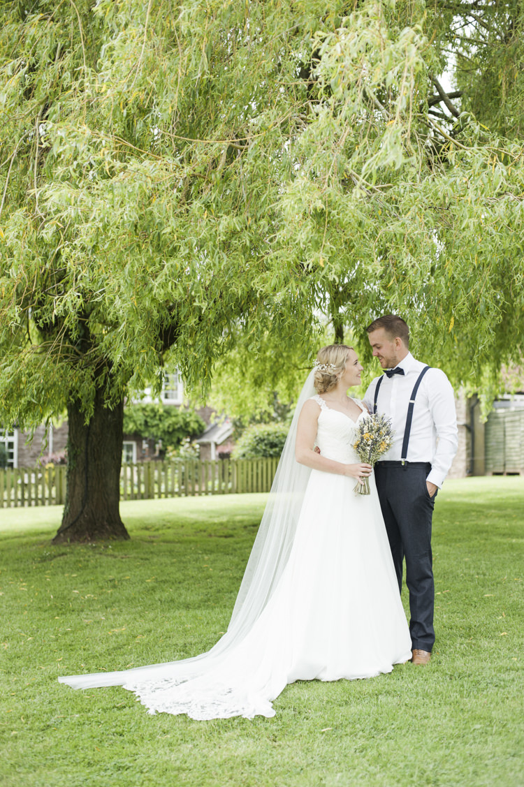 Whimsical Summery Lilac Wedding http://eleanorjaneweddings.co.uk/