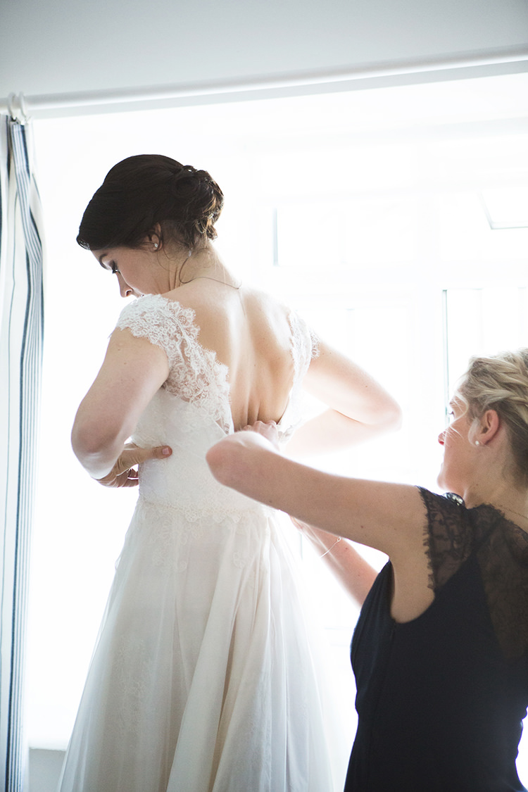 Elegant Luxe Red Blue Winter Wedding http://www.bennicarolweddingphotography.com/