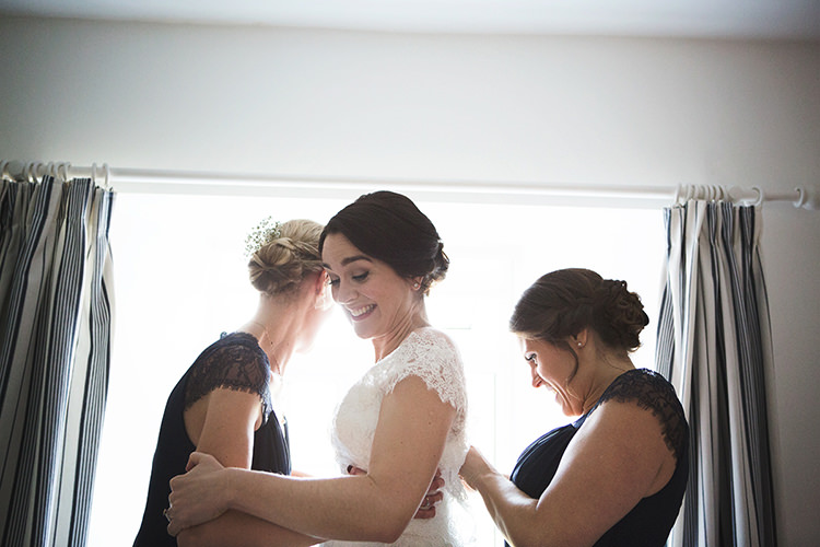 Elegant Luxe Red Blue Winter Wedding http://www.bennicarolweddingphotography.com/