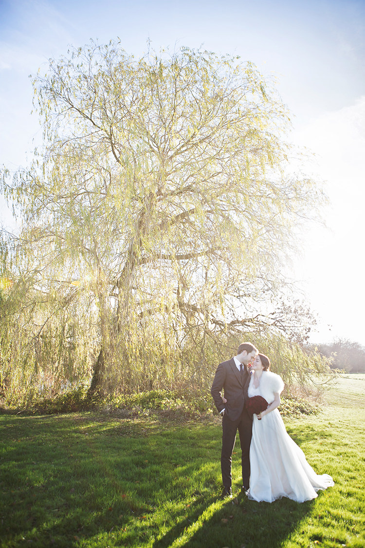 Elegant Luxe Red Blue Winter Wedding http://www.bennicarolweddingphotography.com/