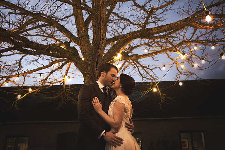 Elegant Luxe Red Blue Winter Wedding http://www.bennicarolweddingphotography.com/