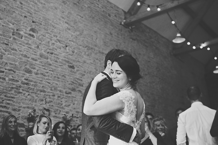 Elegant Luxe Red Blue Winter Wedding http://www.bennicarolweddingphotography.com/