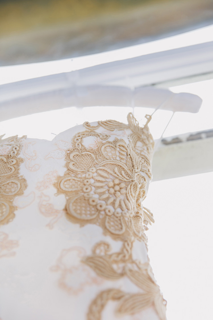 Wild Artistic Ethereal Wedding http://sarahannweddings.com/