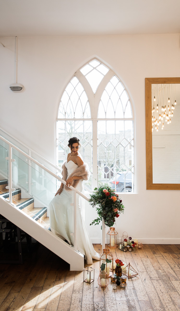 Luxe Copper & Red Wedding Ideas http://www.danielle-smith-photography.com/