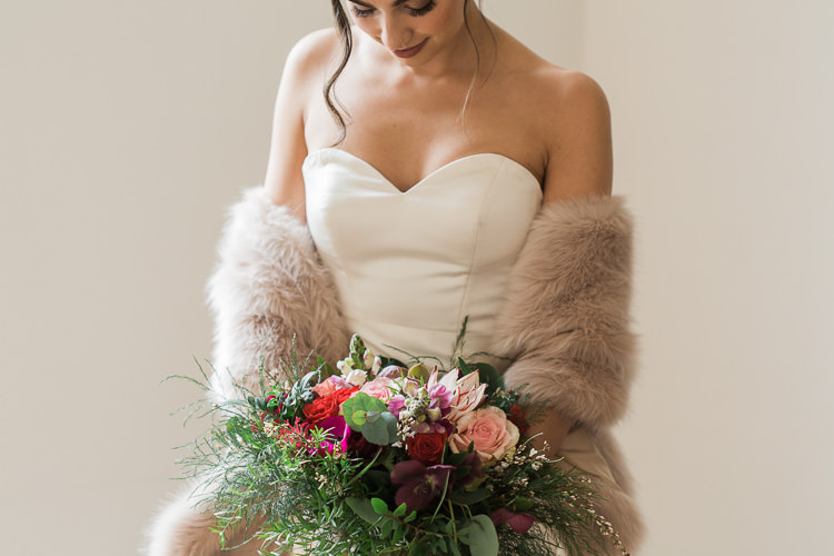 Luxe Copper & Red Wedding Ideas http://www.danielle-smith-photography.com/