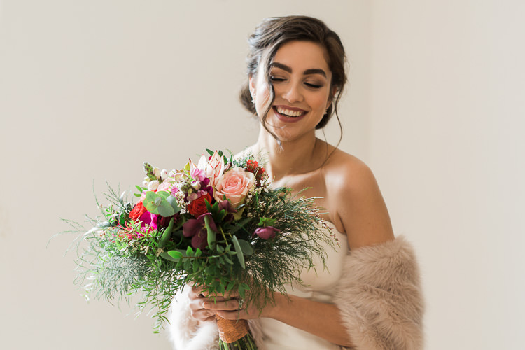 Luxe Copper & Red Wedding Ideas http://www.danielle-smith-photography.com/