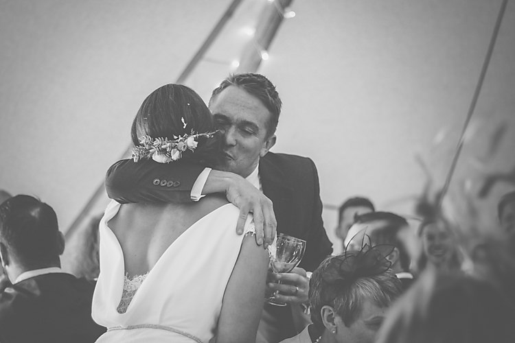 Lovely Greenery Farm Tipi Wedding http://www.victoriasomersethowphotography.co.uk/