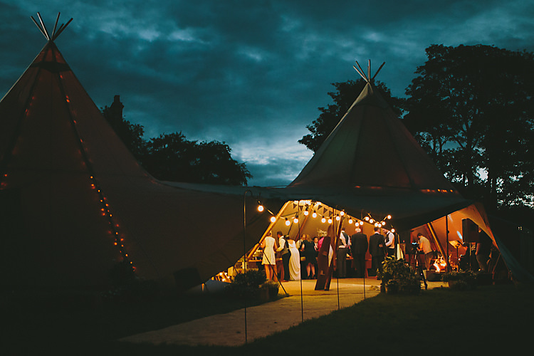 Festoon Fairy Lights Lovely Greenery Farm Tipi Wedding http://www.victoriasomersethowphotography.co.uk/