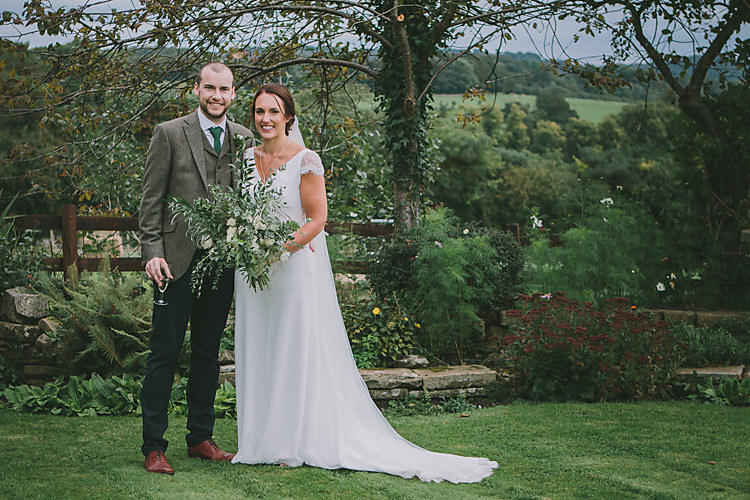 Lovely Greenery Farm Tipi Wedding http://www.victoriasomersethowphotography.co.uk/