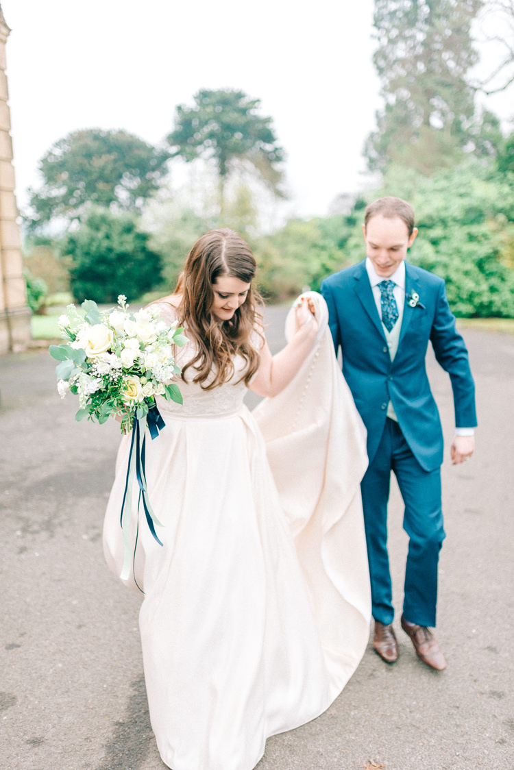 Playful Stylish Navy Winter Wedding http://sarahjaneethan.co.uk/