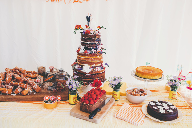 Naked Cake Layer Sponge Fruit Flowers Bright Retro Vintage Sea Wedding http://www.larissajoice.co.uk/