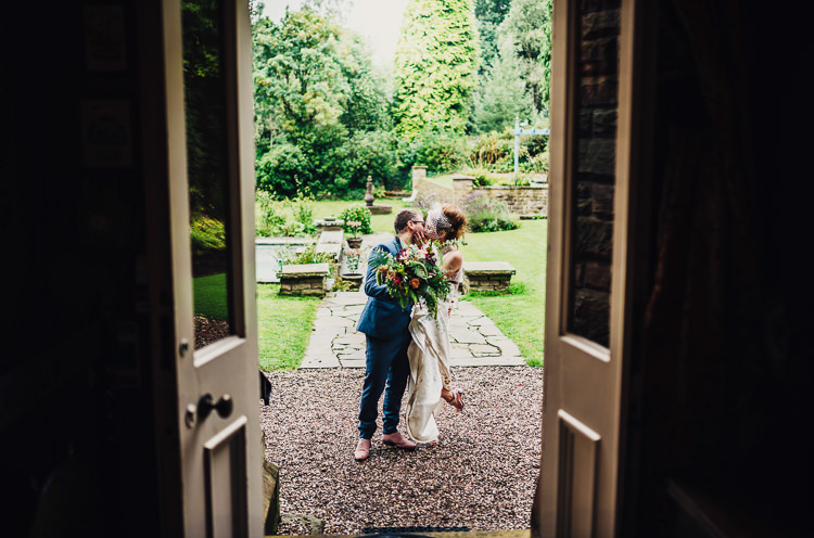 Quirky Stylish Country House Wedding http://www.stevebridgwoodphotography.co.uk/