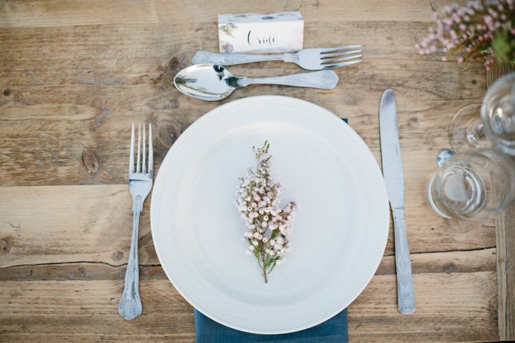 Wild Romance Greenery Wedding Ideas http://www.melissabeattie.com/
