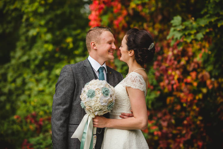 Crafty Rustic Farm Barn Wedding http://www.sophieduckworthphotography.com/
