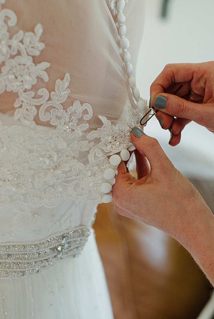 Pretty Pale Blue Summer Wedding http://www.georginabrewster.com/