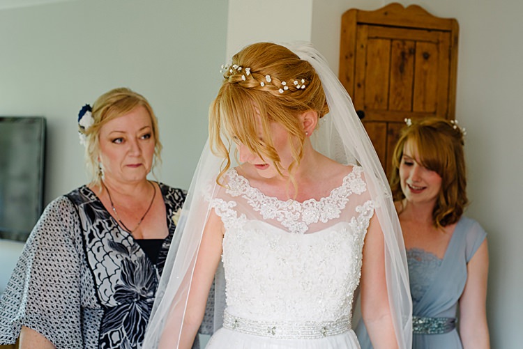 Pretty Pale Blue Summer Wedding http://www.georginabrewster.com/